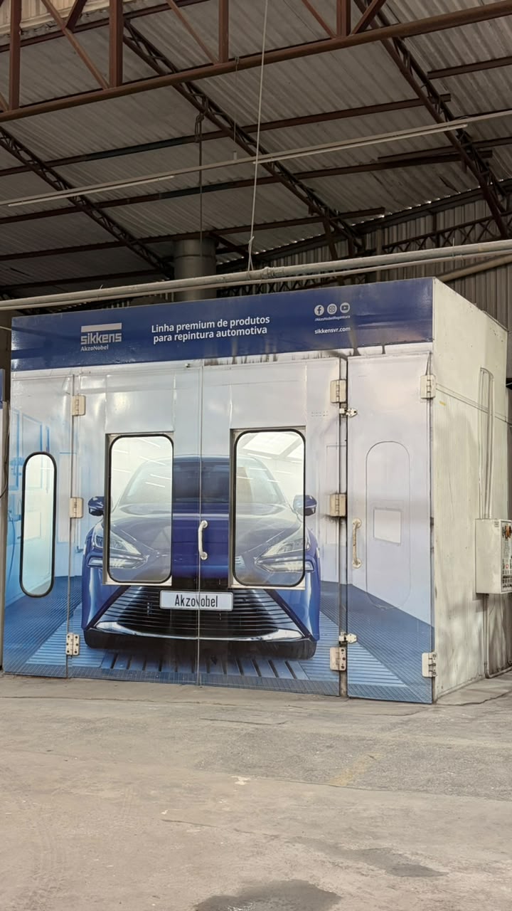 Cabine de pintura automotiva instalada na Dikar
